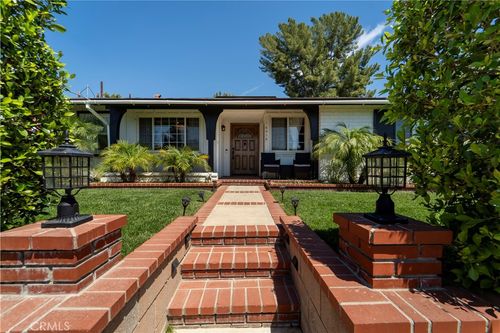 16515 Casey St, North Hills, CA, 91343-1201 | Card Image