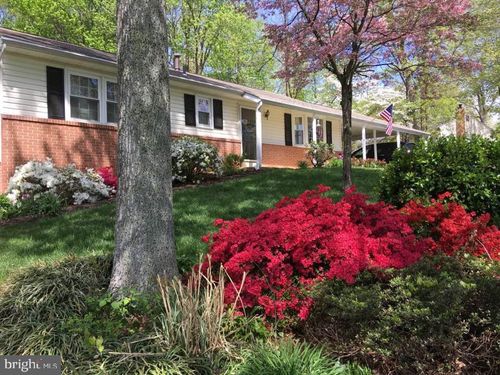 2045 Fire Tower Ln, IJAMSVILLE, MD, 21754-8737 | Card Image