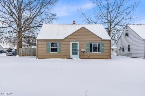 369 E 232nd St, Euclid, OH, 44123-1539 | Card Image