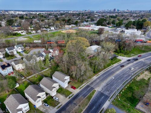 1427 Atlantic Ave, Chesapeake, VA, 23324-3253 | Card Image