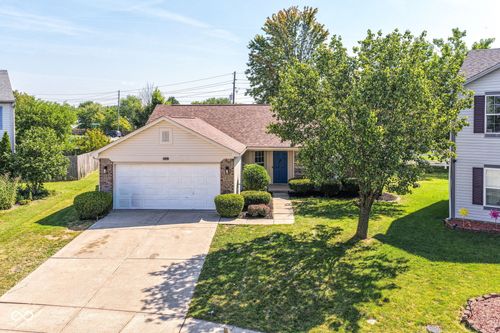 3933 Bergamot Ct, Indianapolis, IN, 46235-3566 | Card Image