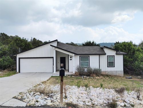 7801 Dakota Cir, Lago Vista, TX, 78645-4425 | Card Image