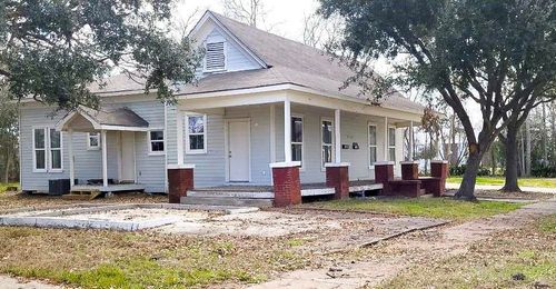 2105 Laurel St, Beaumont, TX, 77701-1958 | Card Image