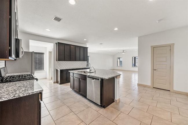 29607 Ella Larchmont Ct, House other with 4 bedrooms, 2 bathrooms and 2 parking in Katy TX | Image 20