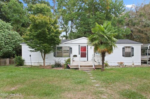 2773 Pirate Ln Sw, Supply, NC, 28462-2579 | Card Image