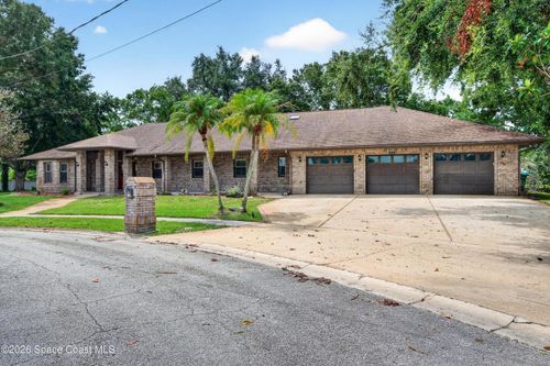 415 Cheyenne Trl, MERRITT ISLAND, FL, 32953-7804 | Card Image