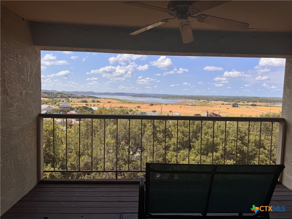 Residential in Canyon Lake