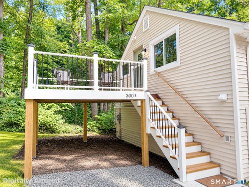 b-300 Railtree Hill Rd, Woodbury, CT, 06798-2637 | Card Image