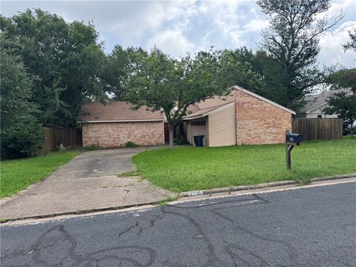 2716 Adrienne Circle, College Station, TX, 77845 | Card Image
