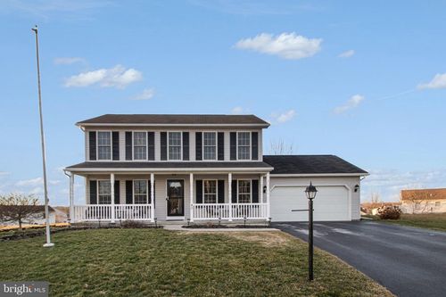 40 Blue Spruce Dr, ENOLA, PA, 17025-2078 | Card Image