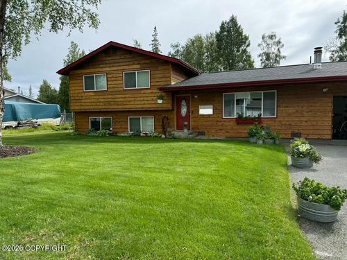 517 Pine Ave, Kenai, AK, 99611-7556 | Card Image