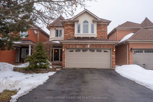 406 Hewitt Cir, Newmarket, ON, L3X2L8 | Card Image