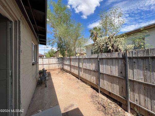 26 E Glenn Street, Tucson, AZ, 85705 | Card Image