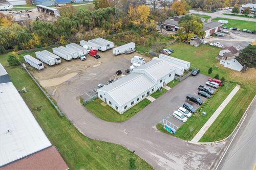 7532 Clyde Park Ave Sw, Byron Center, MI, 49315-8388 | Card Image
