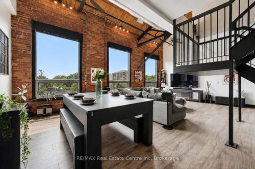 324-26 Ontario St, Guelph, ON, N1E7K1 | Card Image