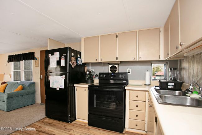 217 - 205217 Thomason Rd, House other with 4 bedrooms, 2 bathrooms and null parking in Clarkson KY | Image 16