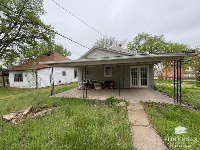 202 S A St, House other with 2 bedrooms, 1 bathrooms and null parking in Herington KS | Image 4
