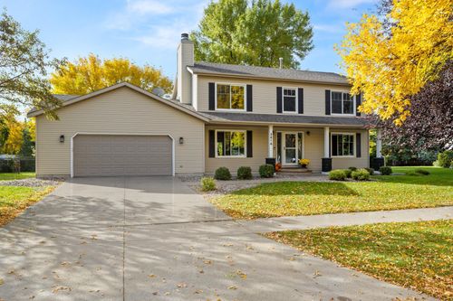 2816 39 1/2 Ave S, Fargo, ND, 58104-7014 | Card Image