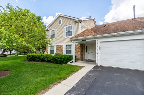 257-257 Ashland Ct, Buffalo Grove, IL, 60089-1774 | Card Image