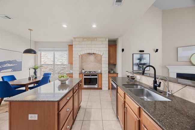 Kitchen/Breakfast area | Image 11