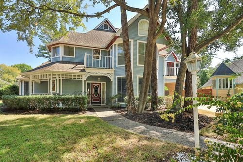 12002 Moorcreek Dr, Houston, TX, 77070-2471 | Card Image