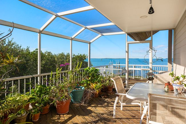 Screened in part of porch | Image 43