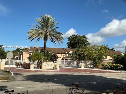 2255-2255 Sw 80th Ter, Miramar, FL, 33025-2289 | Card Image