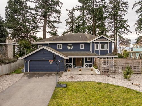 5791 Windward Lane, Sechelt, BC, V7Z2W1 | Card Image