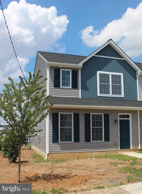 25 Kiernan Ave, HELLERTOWN, PA, 18055-1015 | Card Image