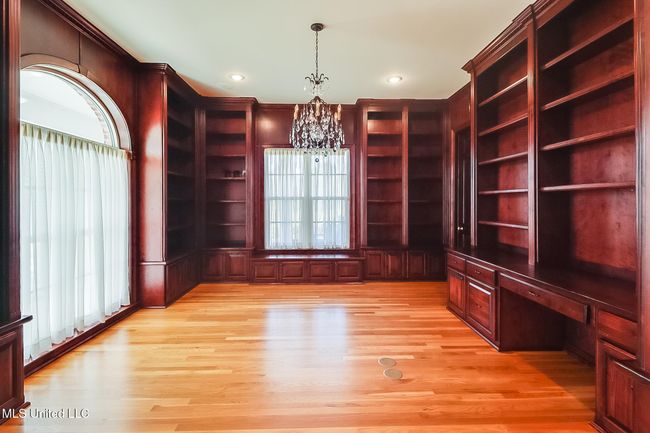 Library/office | Image 10