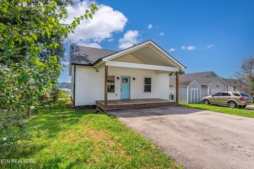 5004 Knoxwood Dr, Knoxville, TN, 37921-5419 | Card Image