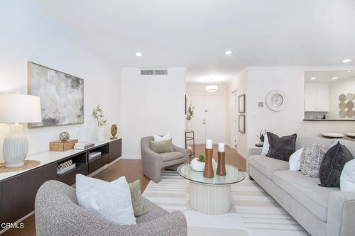 323-1127 E Del Mar Boulevard, Pasadena, CA, 91106 | Card Image