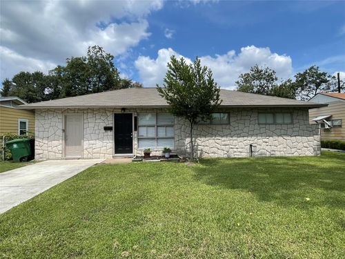 5743 Beldart St, Houston, TX, 77033-2201 | Card Image