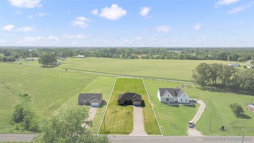 10299 Smiths Grove Scottsville Rd, Oakland, KY, 42159-8743 | Card Image