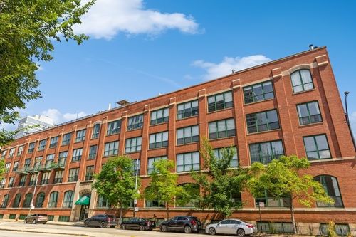 105-1727 S Indiana Ave, Chicago, IL, 60616-1347 | Card Image