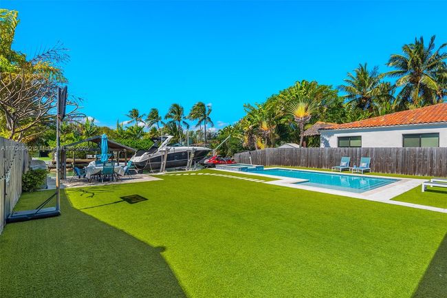 7940 Hawthorne Ave, House other with 4 bedrooms, 2 bathrooms and null parking in Miami Beach FL | Image 7