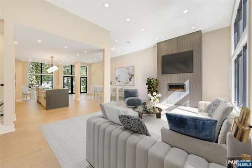 314 Meadowbrook Rd, Wyckoff, NJ, 07481-3438 | Card Image