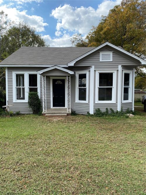221 N Henderson St, Rusk, TX, 75785-1338 | Card Image