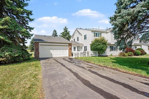 7714 157th St W, Apple Valley, MN, 55124-6346 | Card Image
