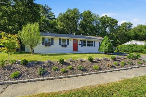 72 Josh Gray Rd, Rockland, MA, 02370-1505 | Card Image