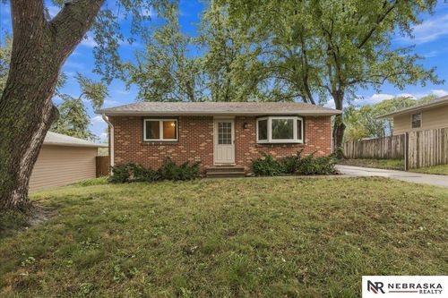 1541 Fairfield Street, Lincoln, NE, 68521 | Card Image
