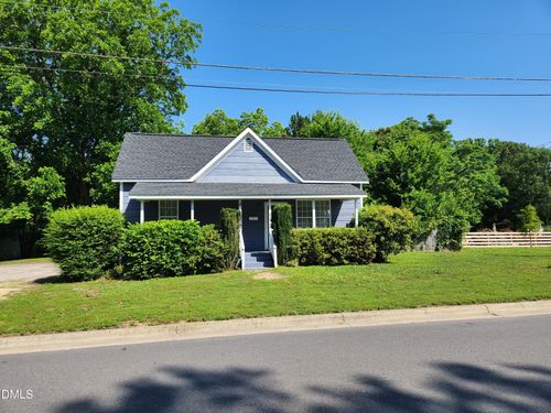 306 Moore St, Clayton, NC, 27520-2220 | Card Image