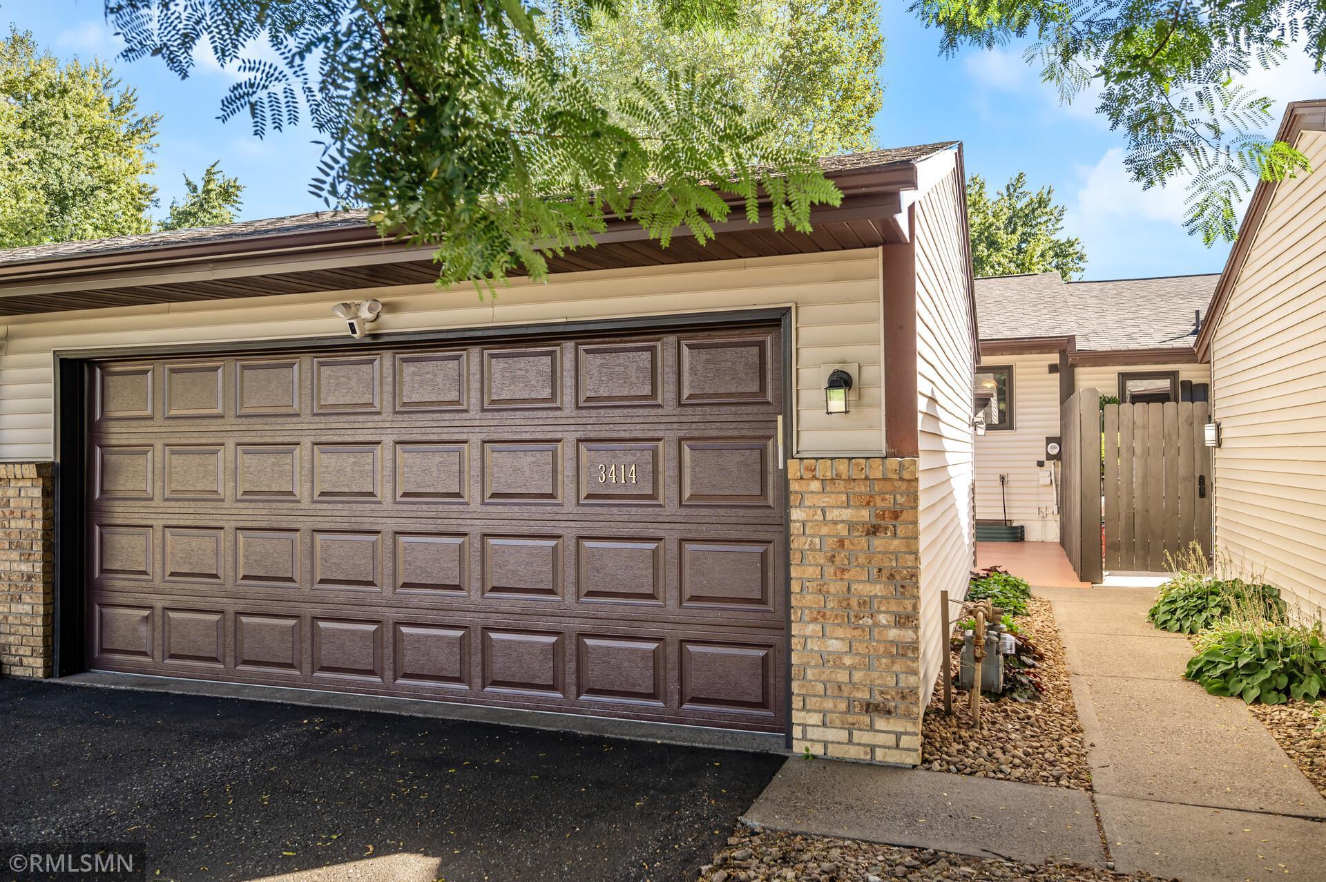 Willow Ct, Saint Paul, MN 55110