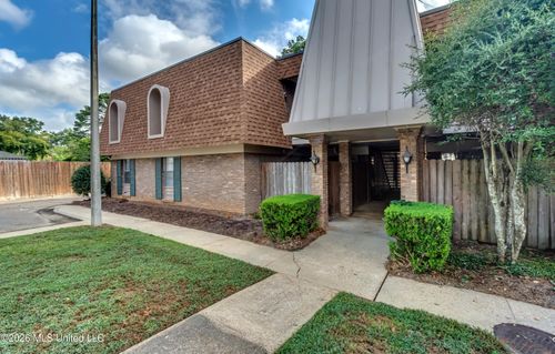 f5-5155 Wayneland Drive, Jackson, MS, 39211 | Card Image
