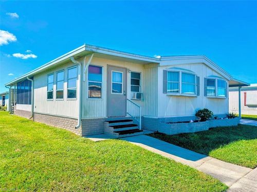 10 Hay St, ALVA, FL, 33920-5585 | Card Image