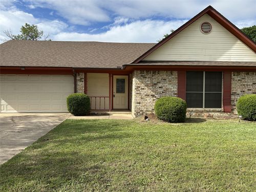 6621 N Park Dr, Watauga, TX, 76148-1506 | Card Image