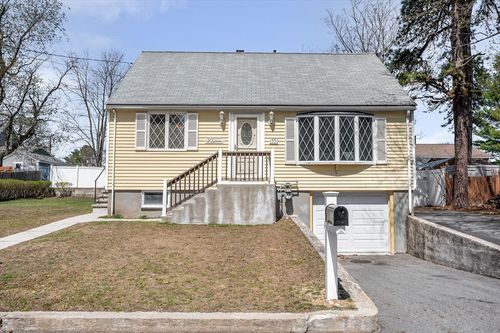 33 Pratt Street, Tewksbury, MA, 01876 | Card Image
