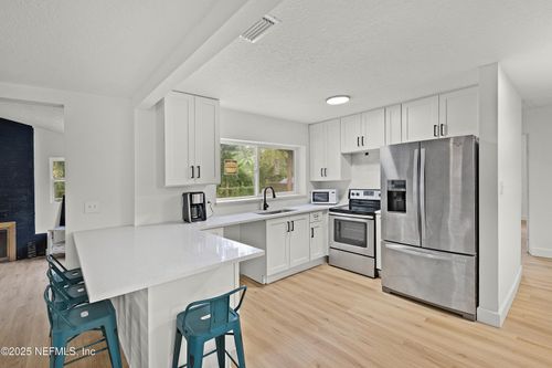 7059 Tynan Ave, Jacksonville, FL, 32211-7657 | Card Image