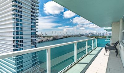 1602 - 650 West Ave, Condo with 2 bedrooms, 2 bathrooms and null parking in Miami Beach FL | Image 2