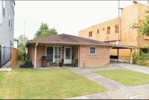 3615 Bremond St, Houston, TX, 77004-2305 | Card Image